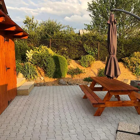 Nad Lipou, Apartman 1 * Hrubá Skála